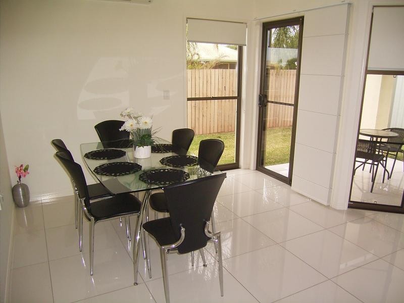 3/179A Bargara Road, Kalkie QLD 4670