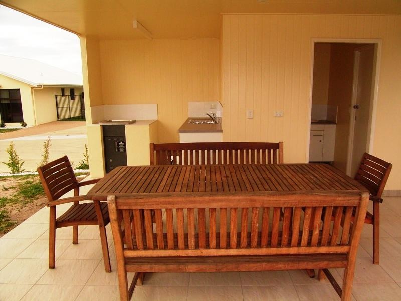 6/179A BargaraRoad, Kalkie QLD 4670