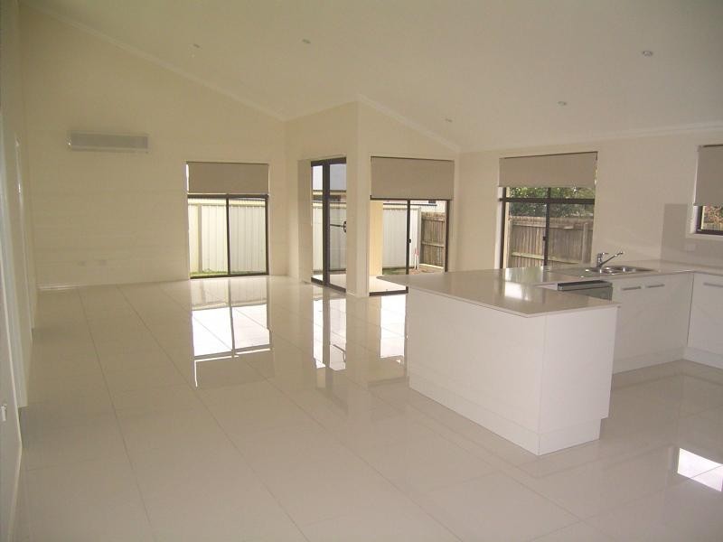 8/179A Bargara Road, Kalkie QLD 4670