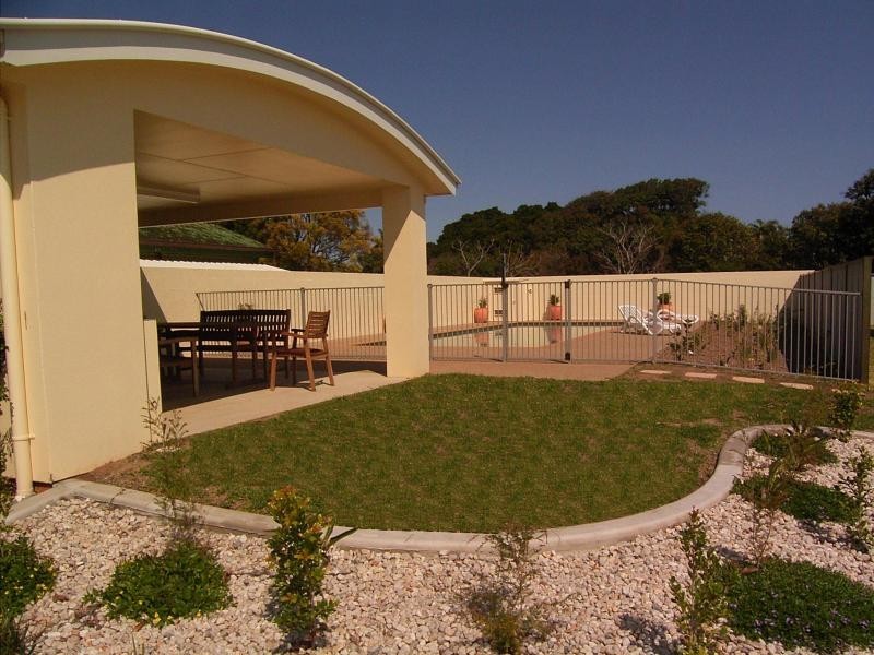 8/179A Bargara Road, Kalkie QLD 4670
