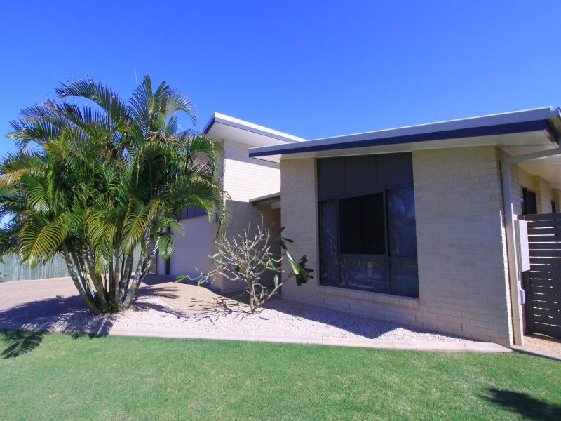 5 Elkington Avenue, Bargara QLD 4670