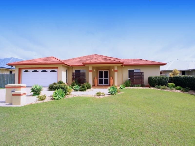 24 Lakeview Drive, Bundaberg North QLD 4670