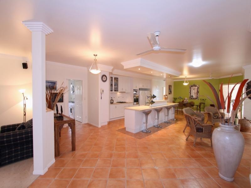 24 Lakeview Drive, Bundaberg North QLD 4670