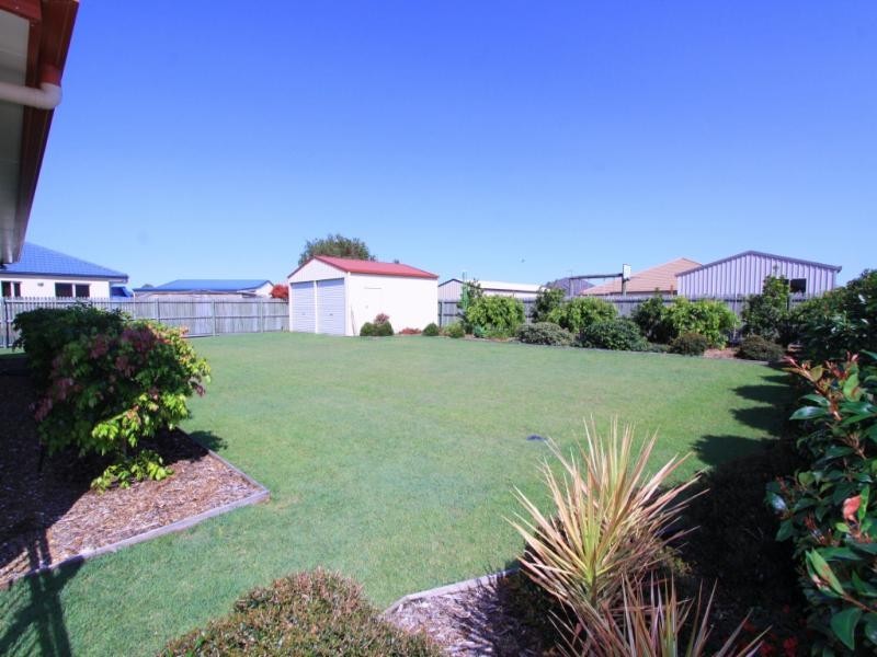 24 Lakeview Drive, Bundaberg North QLD 4670