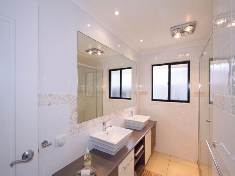 8 Aquarius Dr, Bargara QLD 4670