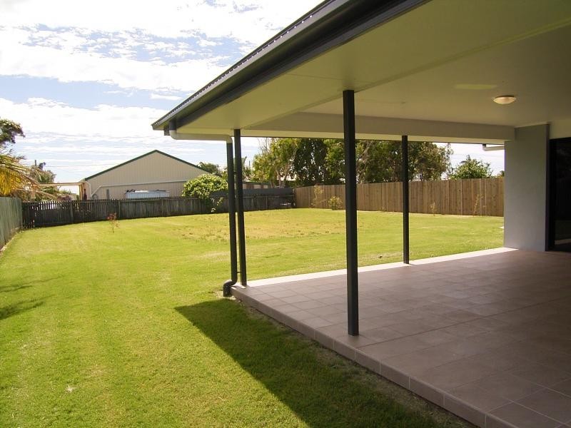 60 Shelley Street, Burnett Heads QLD 4670