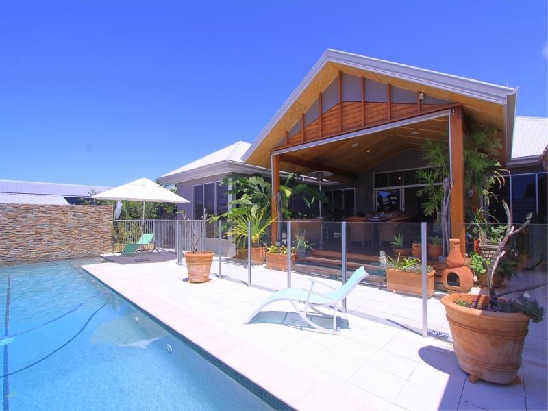10 Andrew Close, Bargara QLD 4670