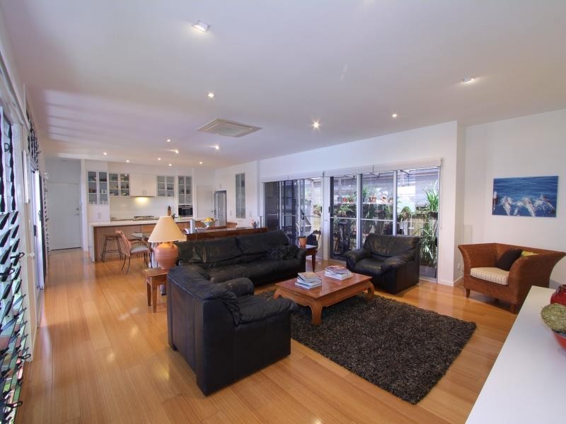 10 Andrew Close, Bargara QLD 4670