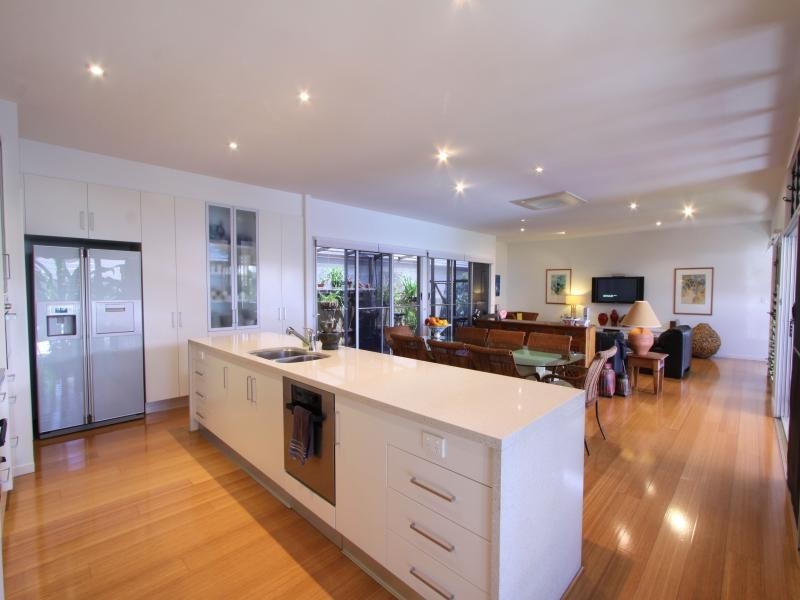 10 Andrew Close, Bargara QLD 4670