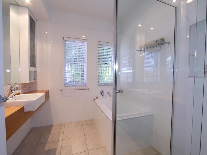 10 Andrew Close, Bargara QLD 4670