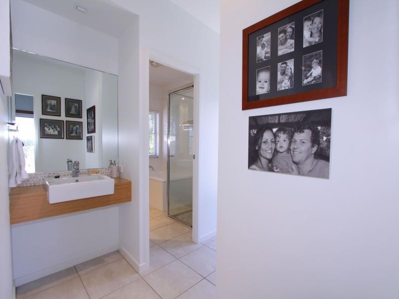 10 Andrew Close, Bargara QLD 4670