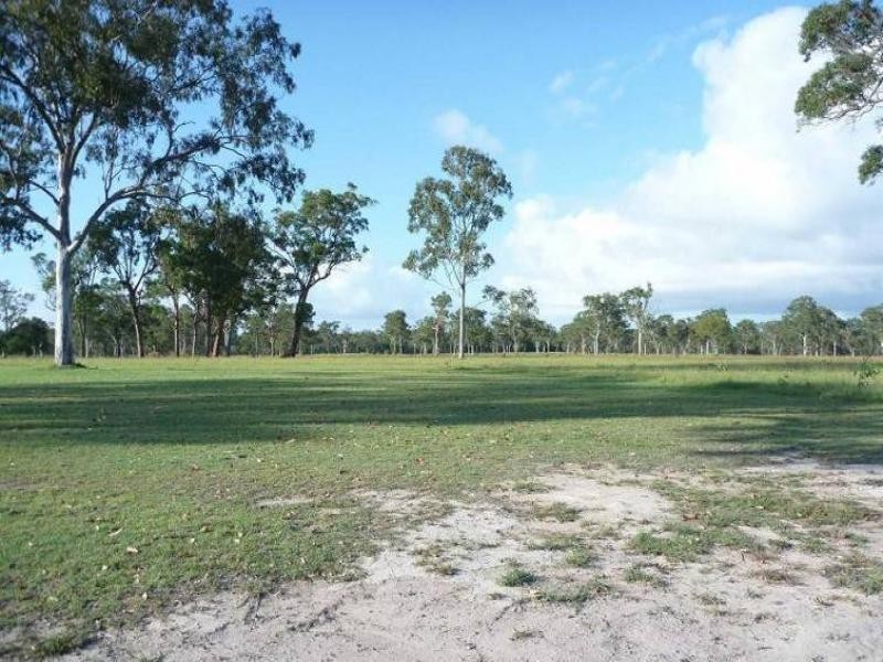 10 Green ct, Buxton QLD 4660