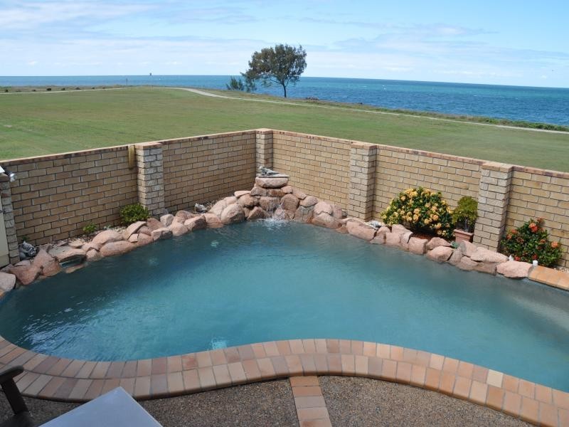 12 Sea Esplanade, Elliott Heads QLD 4670