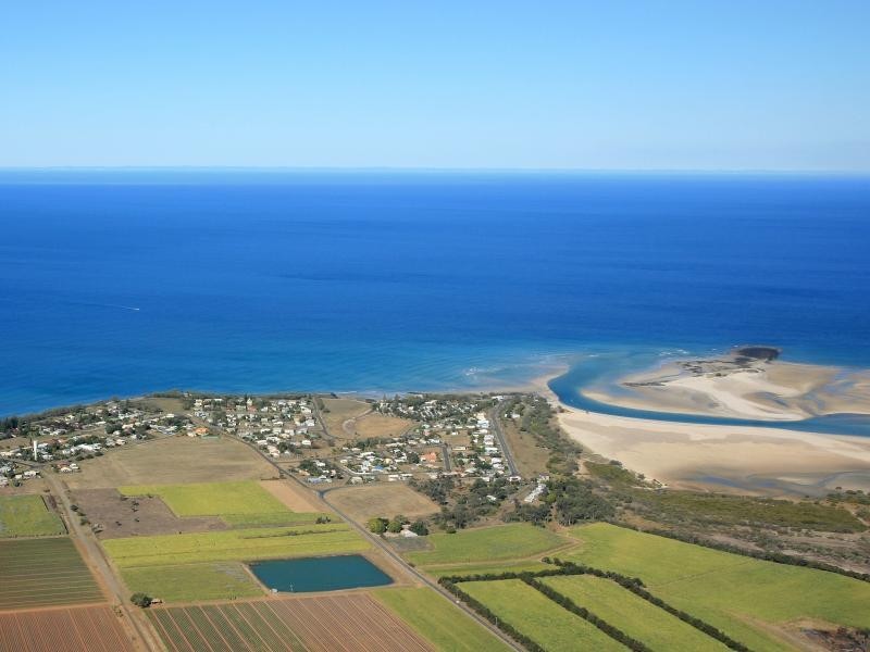 12 Sea Esplanade, Elliott Heads QLD 4670