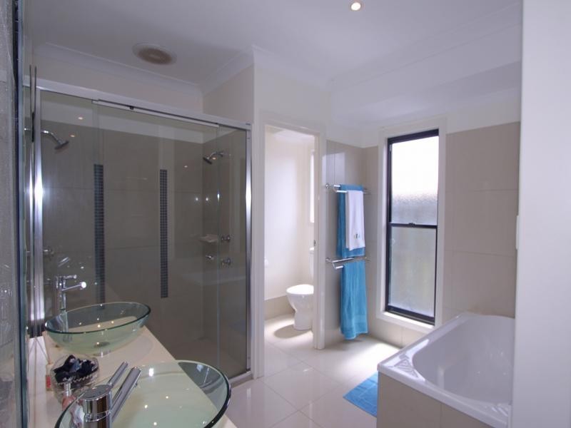 19 Baker-Finch Drive, Bargara QLD 4670