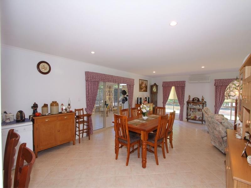 551 Windermere Rd, Bargara QLD 4670