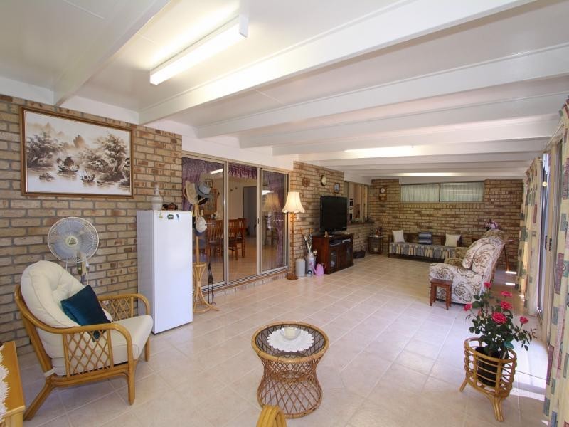 551 Windermere Rd, Bargara QLD 4670