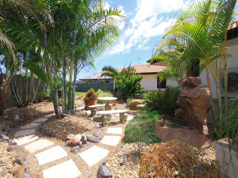 16 Serenity Drive, Kalkie QLD 4670