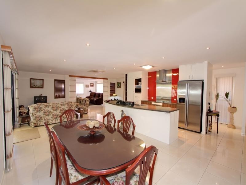 16 Serenity Drive, Kalkie QLD 4670