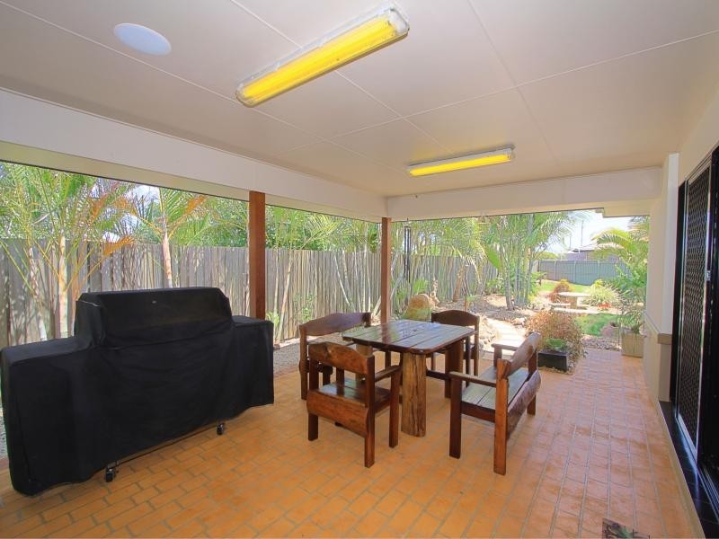 16 Serenity Drive, Kalkie QLD 4670