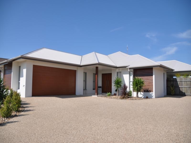 4 Parkside Parade, Bargara QLD 4670