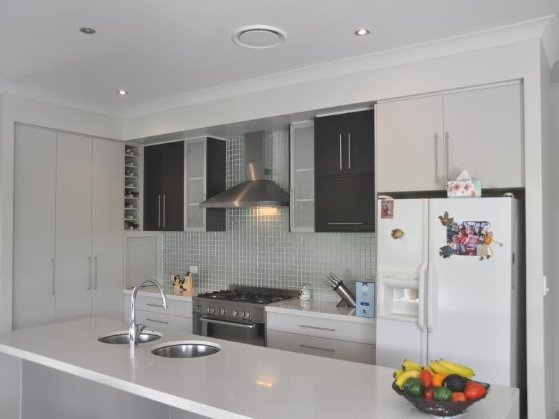 4 Parkside Parade, Bargara QLD 4670