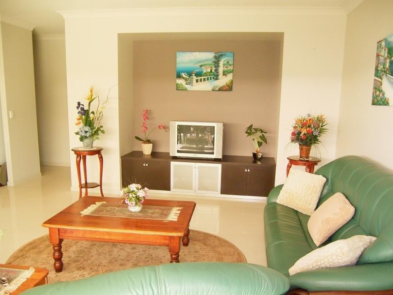 4 Parkside Parade, Bargara QLD 4670