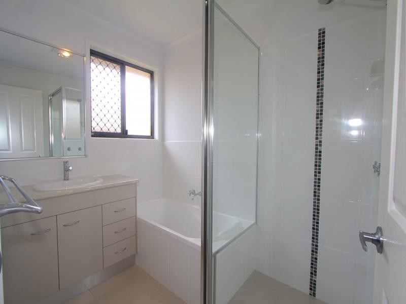 135 Fairway Drive, Bargara QLD 4670