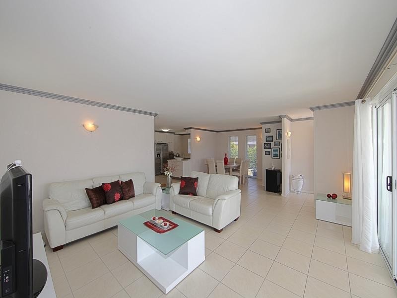 16 Elkington Avenue, Bargara QLD 4670