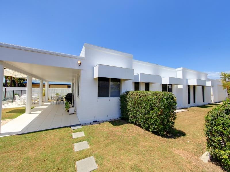 16 Elkington Avenue, Bargara QLD 4670