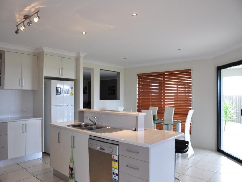 37 Breeze Drive, Bargara QLD 4670