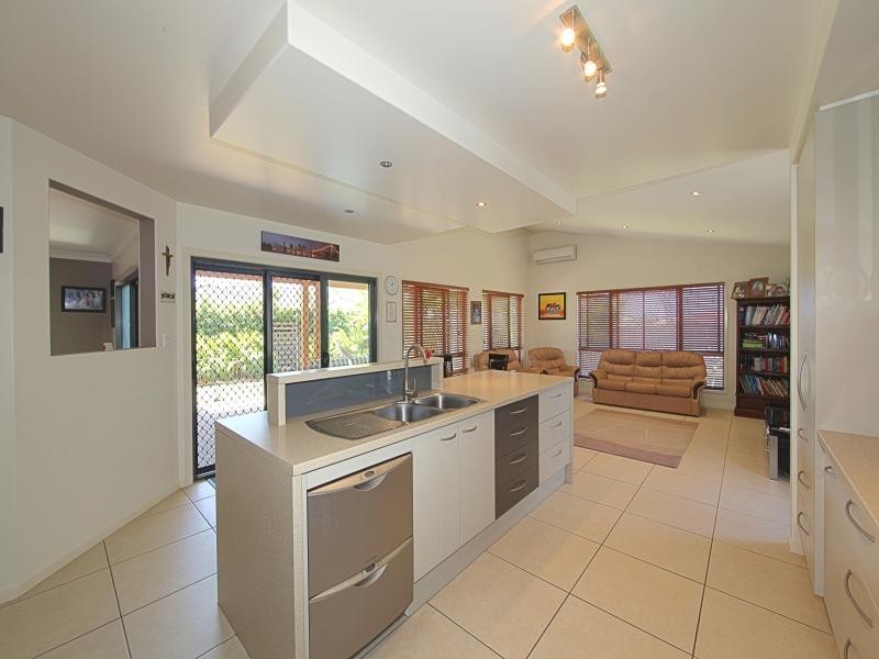 3 Luke Court, Bargara QLD 4670