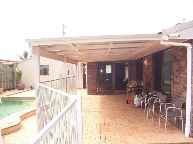 8 Wilfred St, Bargara QLD 4670