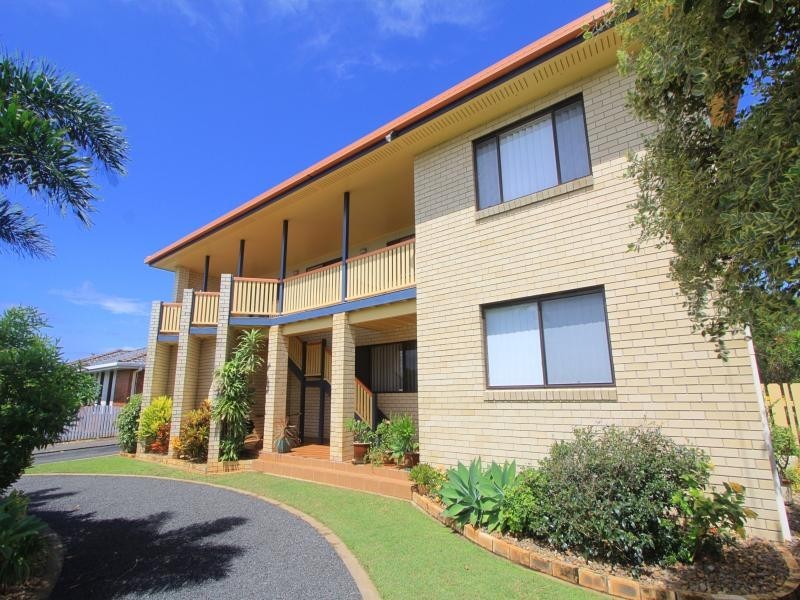 51 Hunter Street, Burnett Heads QLD 4670