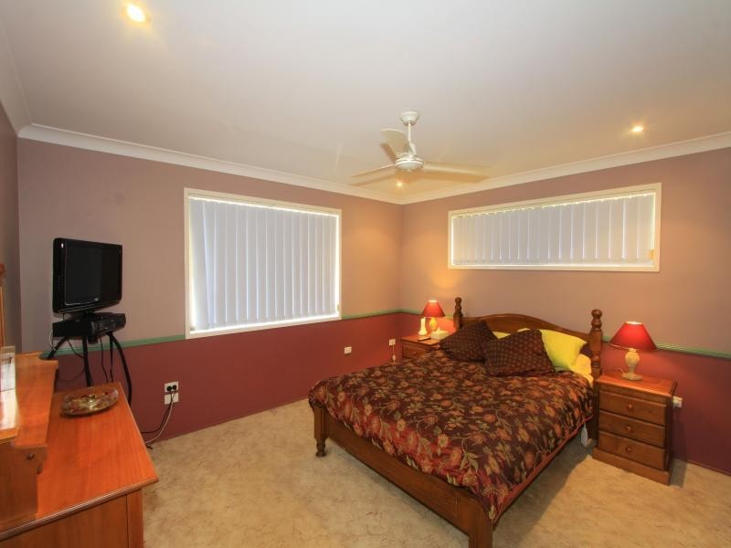 41 Hunter, Burnett Heads QLD 4670