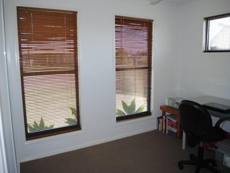 6 Blundell Court, Kalkie QLD 4670