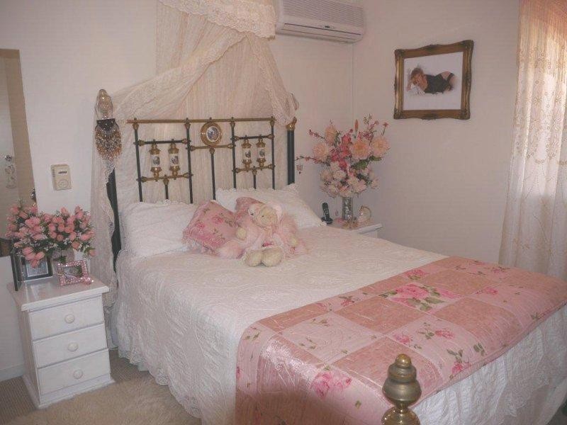 33 Burnett Heads Road, Burnett Heads QLD 4670