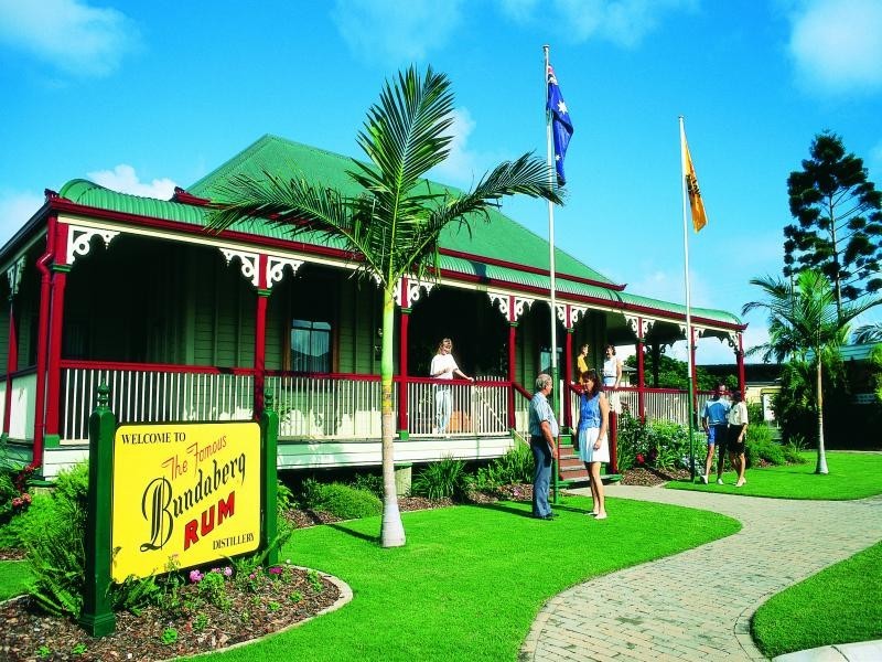 33 Burnett Heads Road, Burnett Heads QLD 4670