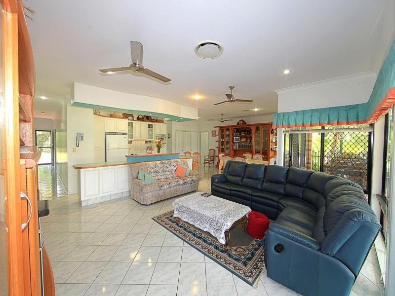 53 Currawong Road, Gooburrum QLD 4670