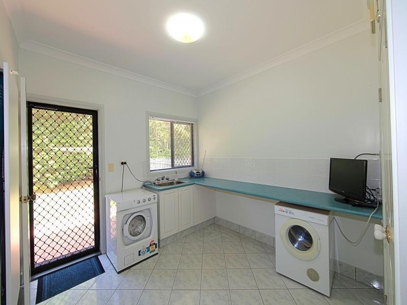 53 Currawong Road, Gooburrum QLD 4670