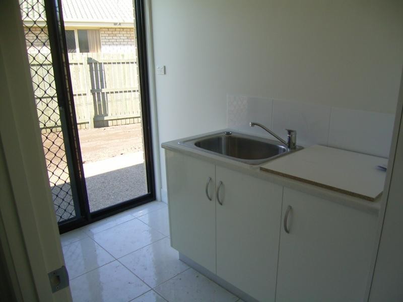 8 Landsborough st, Bargara QLD 4670