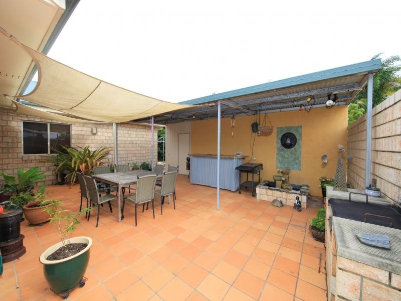 87 Shelley Street, Burnett Heads QLD 4670