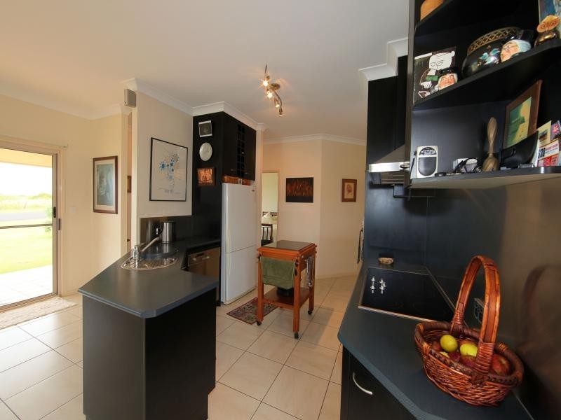 87 Shelley Street, Burnett Heads QLD 4670