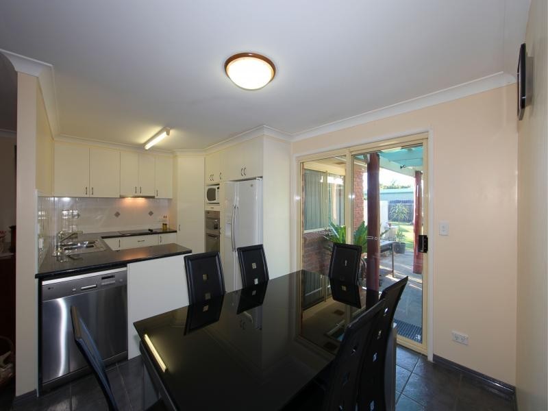 8 Poinciana Drive, Innes Park QLD 4670