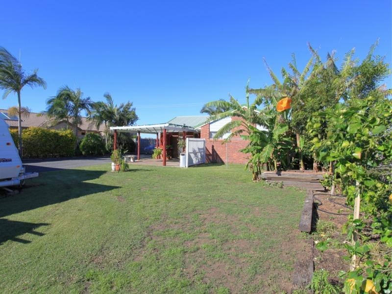 8 Poinciana Drive, Innes Park QLD 4670
