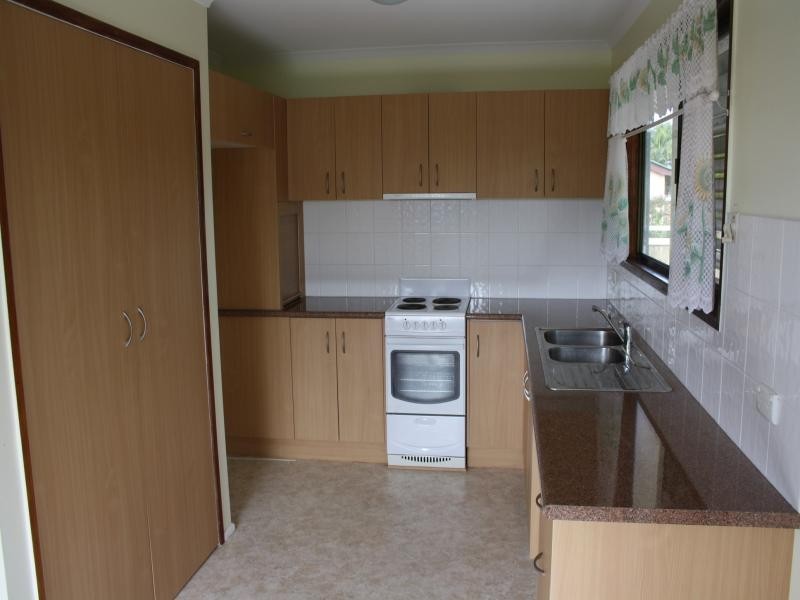 10 Moffat Street, Burnett Heads QLD 4670