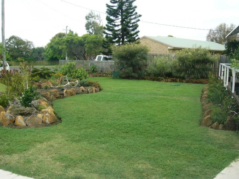 2 Crystal Court, Elliott Heads QLD 4670