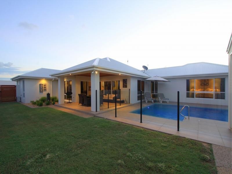 8 Fierro Drive, Bargara QLD 4670