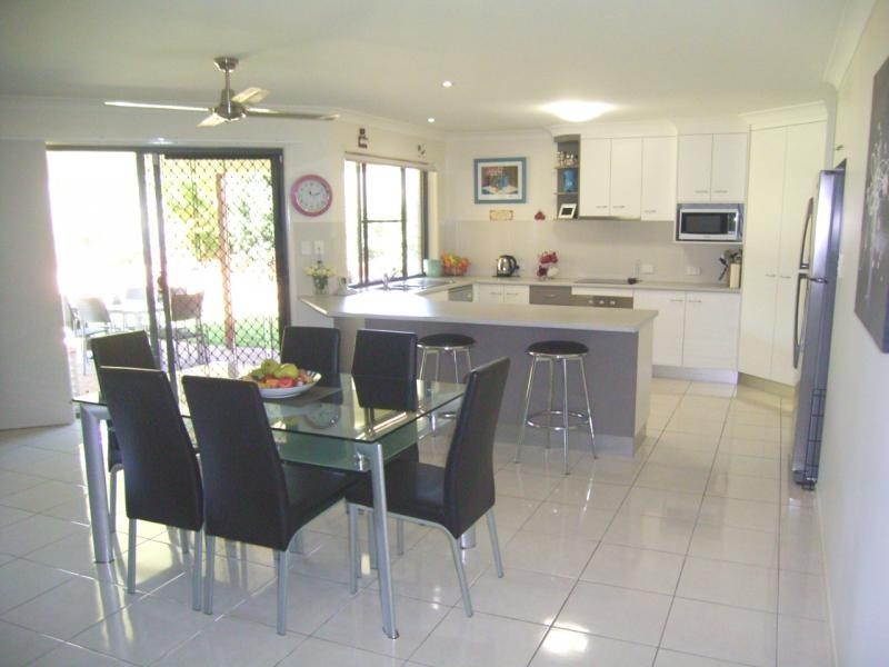 20 Gill Place, Kalkie QLD 4670