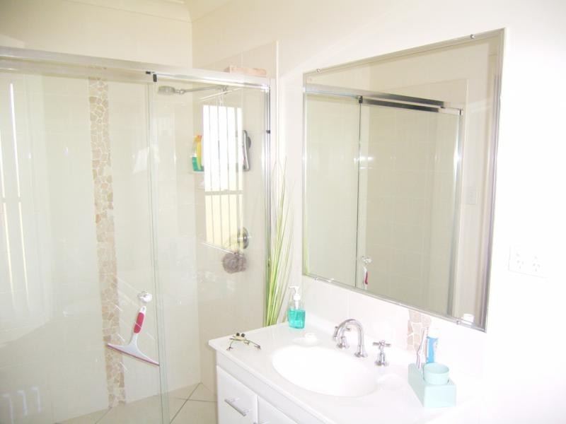 20 Gill Place, Kalkie QLD 4670